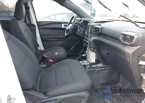 2022 Ford Police Interceptor z USA, uszkodzony, nr VIN 1FM5K8AB6NGB47531